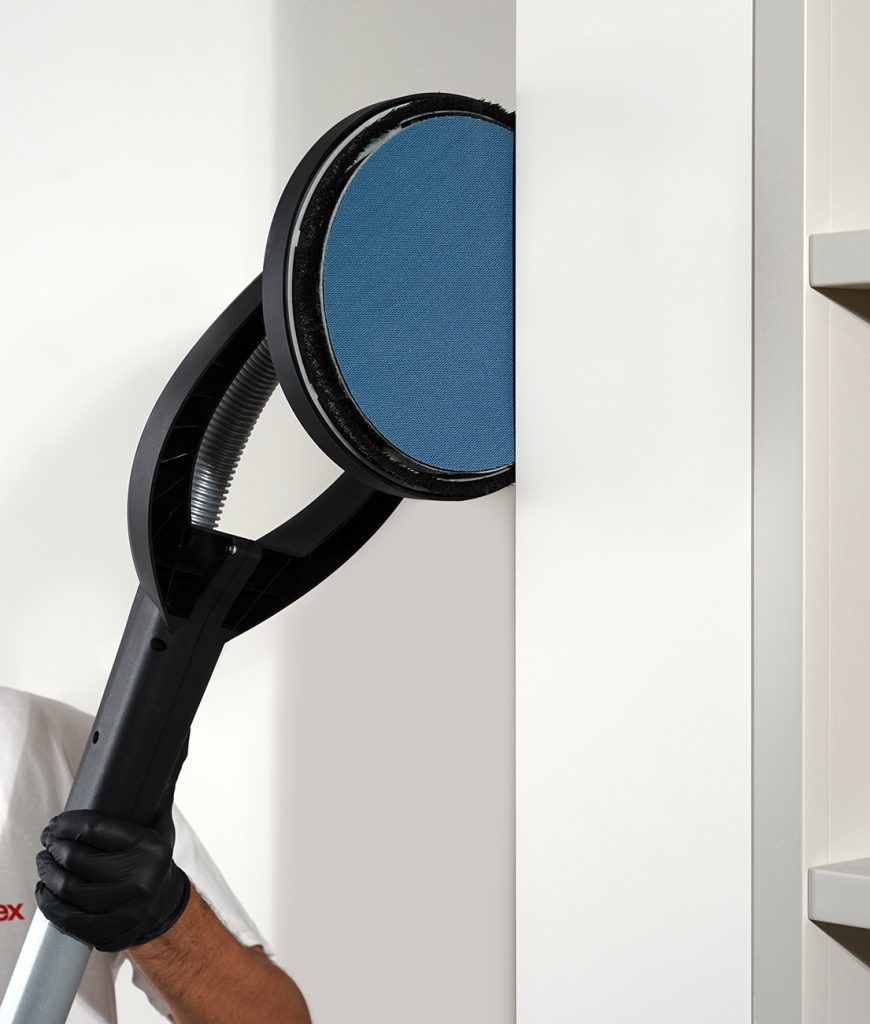 750+giraffe use ACH02523_180dpi